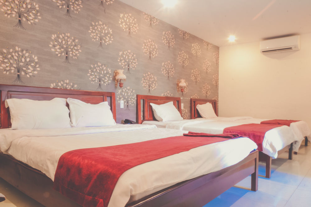 Thanh Hien Hotel Дананг Экстерьер фото